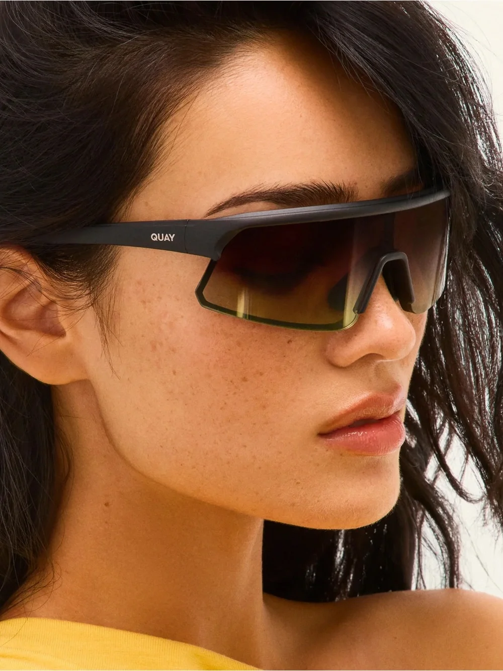 Quay CLOCK IT Matte Black Frame / Bronze Glow Lens Sunglasses
